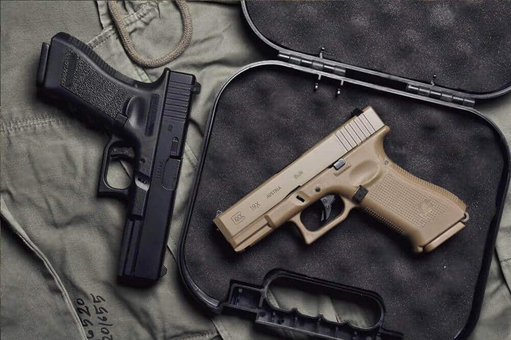 The difference between Glock 17 vs Glock 19